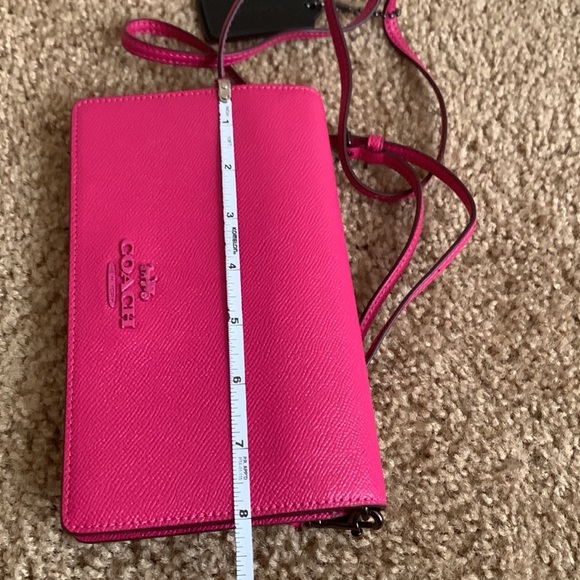 Coach - Picture 7 of 9